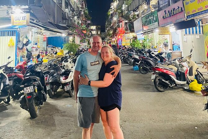 Ho Chi Minh City: Street Food & Sightseeing Tour with Local Guide - Key highlights you’ll feel on the ride