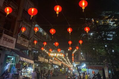 Ho Chi Minh City: Street Food & Sightseeing Tour with Local Guide - Price and value: $15.20 plus food you choose