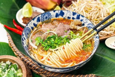 Ho Chi Minh City Street Food Tour With Students - Riding pillion: fast transport without the self-driving headache