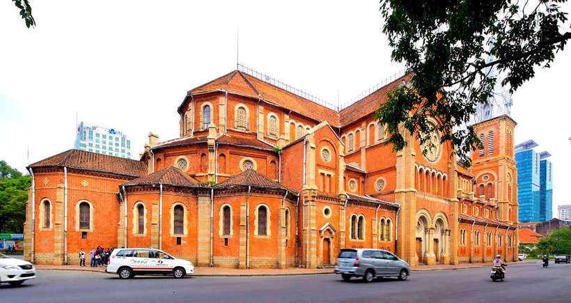 Ho Chi Minh City: Top Sightseeing Saigon Trip & History Tour - Reunification Palace: The Saigon of 1975