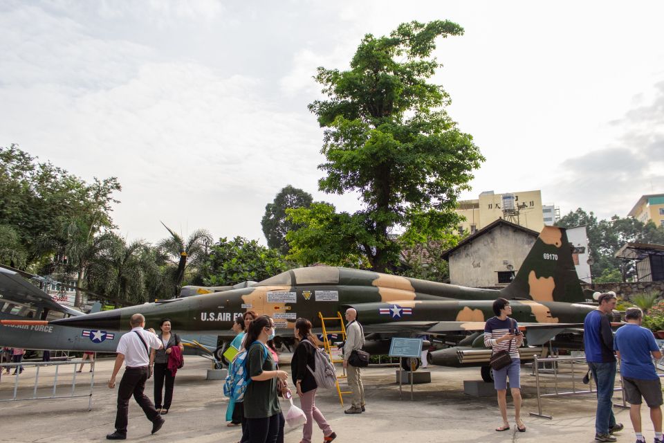 Ho Chi Minh: Customize Your HCMC Tour: English or German - How the Private Tour Runs: Guide, Air-Conditioning, Pace