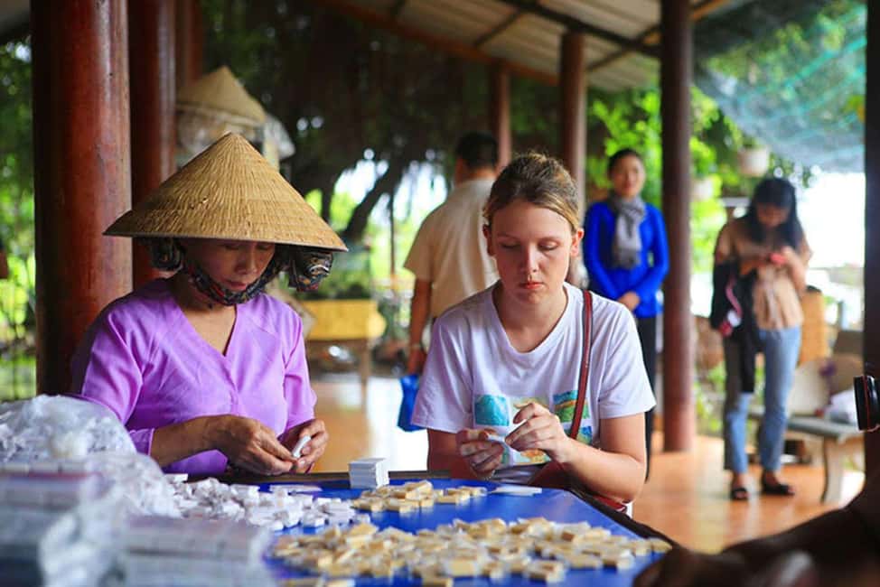 Ho Chi Minh Daily Tour: Full Day Mekong Delta (Private tour) - Hand-rowing sampan through coconut canals