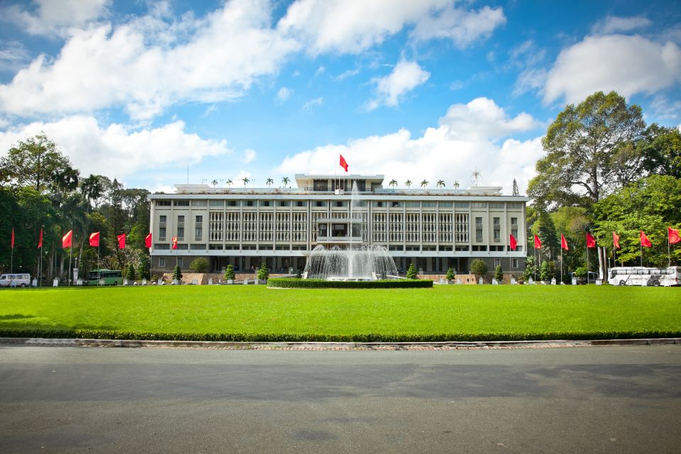 Ho Chi Minh: Full-Day Private City Tour - Mini walking tour: Opera House, Hotel Continental, Nguyen Hue Square, and city skyline notes