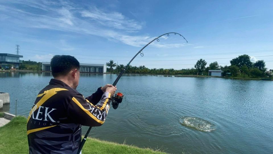 Ho Chi Minh: Giant Monster Fishing Day Tour - The Midday Break: Lunch Around 12:00 and a Chance to Reset