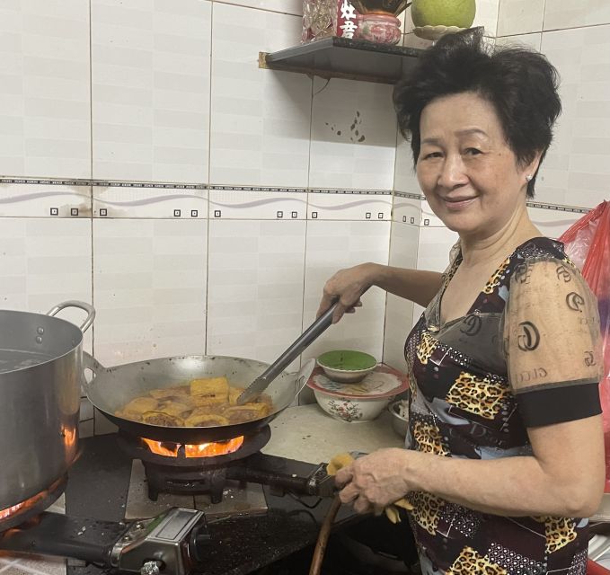 Ho Chi Minh: Local Cooking Class At Auntie's Home - District 6 and Auntie Tu’s home kitchen: the big reason this works