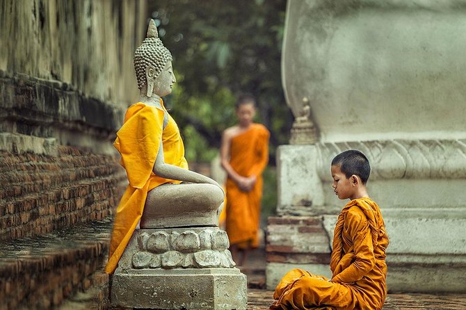 Ho Chi Minh Most Historical Spots & War Museum Tour (Private & All-Inclusive) - Reunification Palace and the Nguyen Dinh Chieu Little House: Power, Escape, and Memory