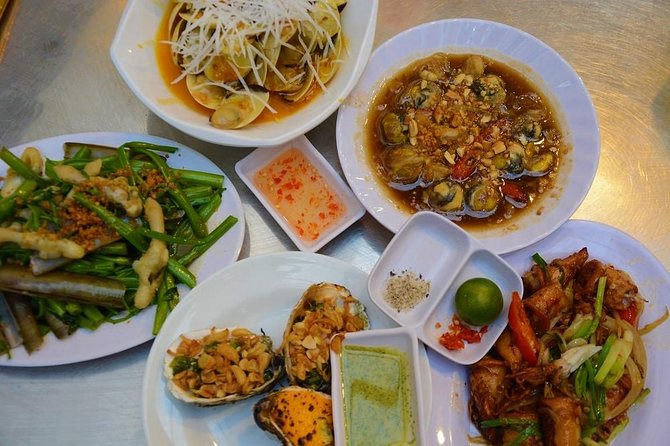 Ho Chi Minh Nightlife & Street Food Tour By Motorbike - English-speaking guide and small group pace: why it matters on scooters