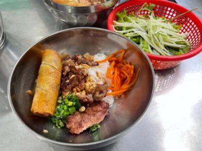 Ho Chi Minh: Original Walking Street Food Tour with Foodies - Pickup, meeting points, and the easy walking pace