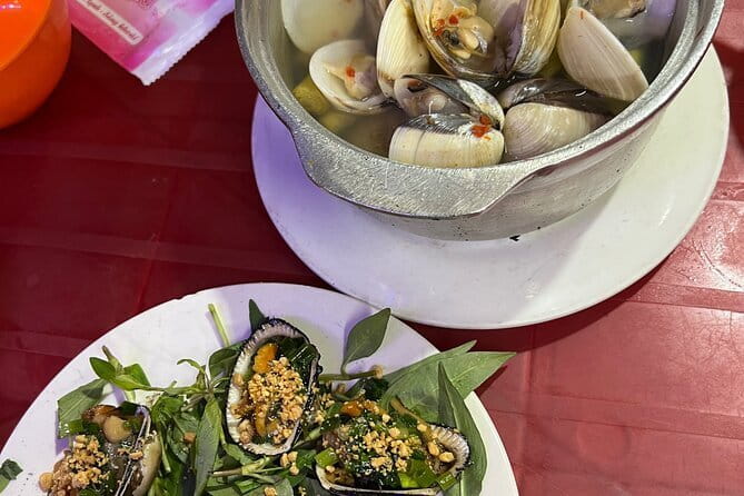 Ho Chi Minh Street Food & City Sights with Local Female Guide - The Female Student Guide Factor: Why It Matters Day-to-Day