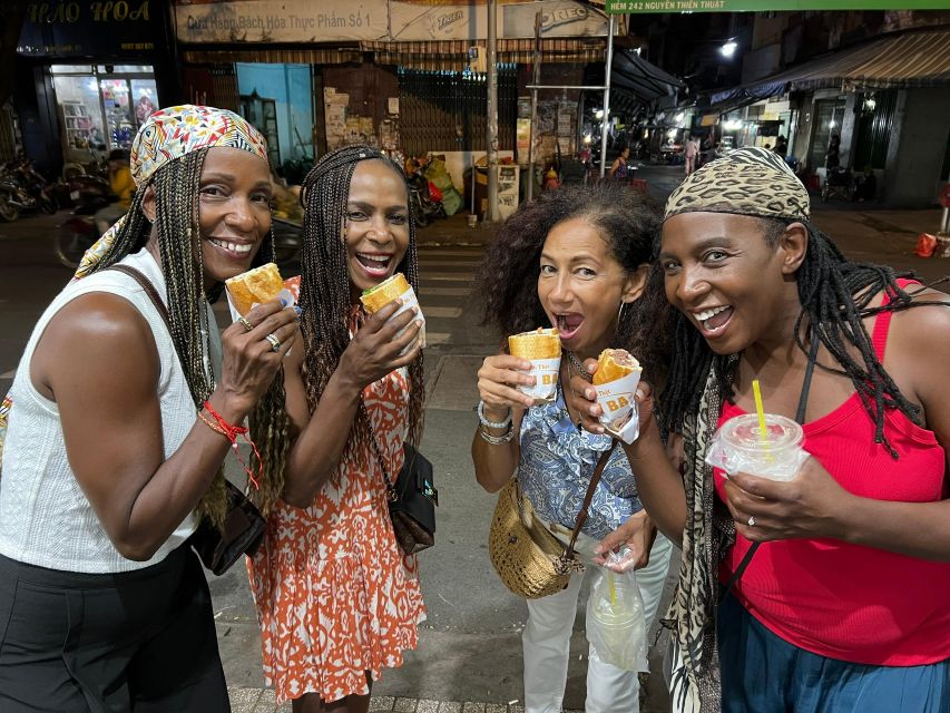 Ho Chi Minh: Street Food Experience in Saigon by Walking - Your guide matters: English support and real food explanations