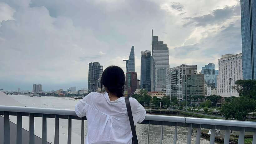 Ho Chi Minh Street Food Private Tour With Funny Guide - What to Bring (and What to Skip) for an Easy 4 Hours