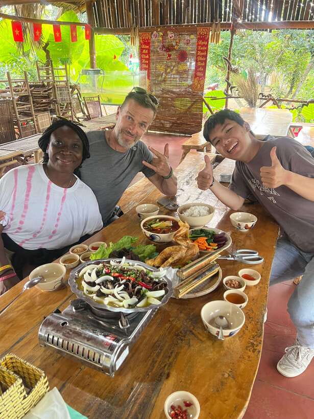 Ho Chi Minh Street Food Private Tour With Funny Guide - Street Food in Saigon: What This 4-Hour Private Tour Gets Right