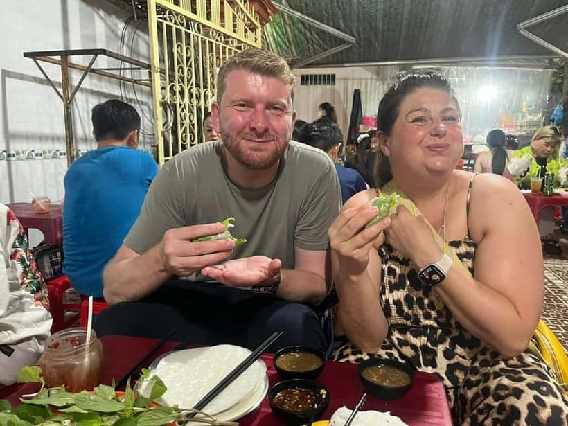 Ho Chi Minh: Street Food & Sightseeing Tour with Local Guide - Price and value: what $20 buys you (and what it doesn’t)