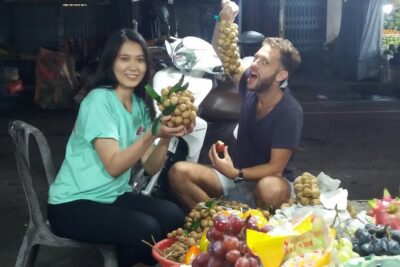 Ho Chi Minh - Vietnamese Vegan Food Experience By Scooter - Thien Hau temple and Nguyen Thien Thuat: culture breaks between snacks