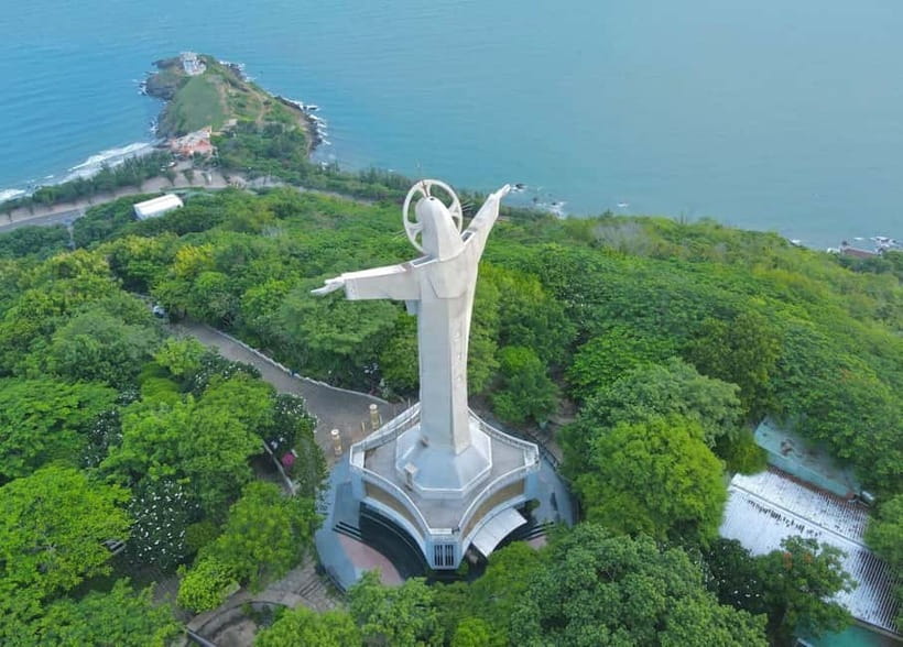 Ho Chi Minh: Vung Tau 1-Day Tour with Christ Statue & Lunch - Leaving Ho Chi Minh City for Vung Tau’s Coast Mood