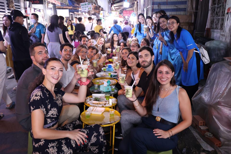 KISSTOUR| Saigon By Night & Street Food Tour on Motorbike - Night street food: how the guide turns cravings into a tasting tour
