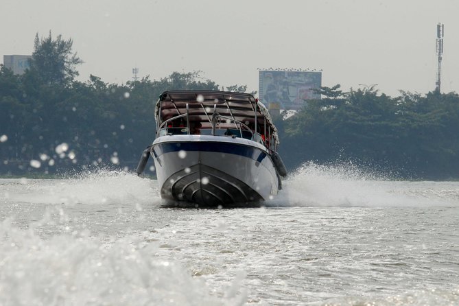 Luxury Speedboat 2 Ways from Ho Chi Minh city to Cu Chi Tunnels - A Saigon River speedboat to reach Cu Chi Tunnels