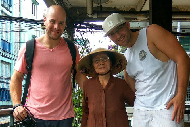 Morning Walking Food Tour in Non Tourist Area and Full of Local Life - A morning food tour that feels like Saigon, not a stage
