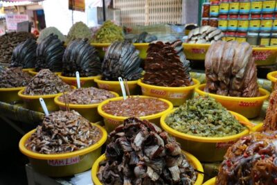 My Tho - Can Tho - Chau Doc 3 days private tour - Day 1: Vinh Trang Pagoda, Tortoise Islet Lunch, Ben Tre Sampan Canals to Can Tho