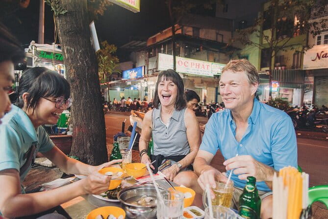 Night Food Tour in Saigon By Scooter - Stop 2: Ho Thi Ky Flower Market at Night