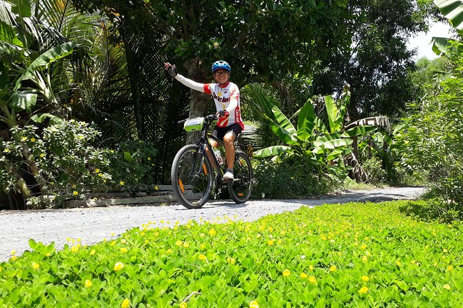 Off The Beaten Track The Mekong By Bike,boat & Kayak Day Trip - Cai Be floating market: boat ride plus fruit tasting on local boats