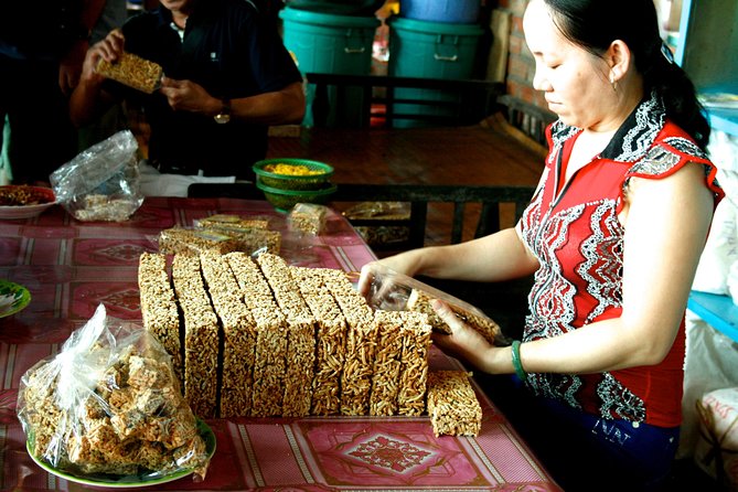 Private 2-Day Tour: Ho Chi Minh City to Cambodia by Mekong River - Visa assistance + the long upstream river day into Phnom Penh