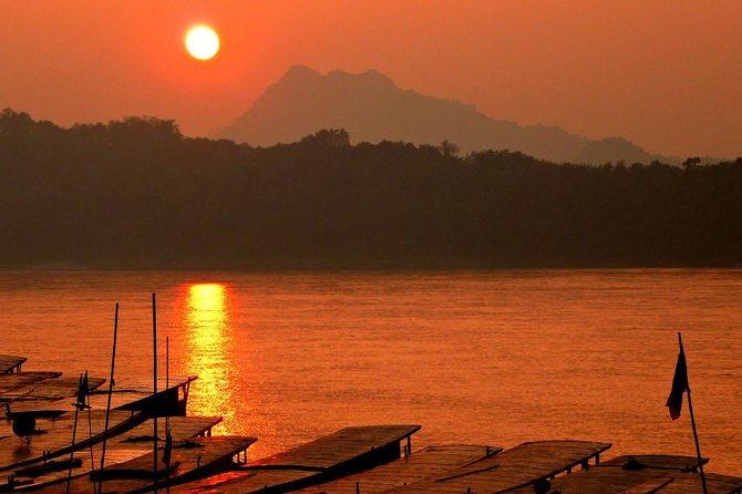 PRIVATE Luxury Sunset Mekong Afternoon trip from HCM city - Leaving Ho Chi Minh City for a Tiền River sunset