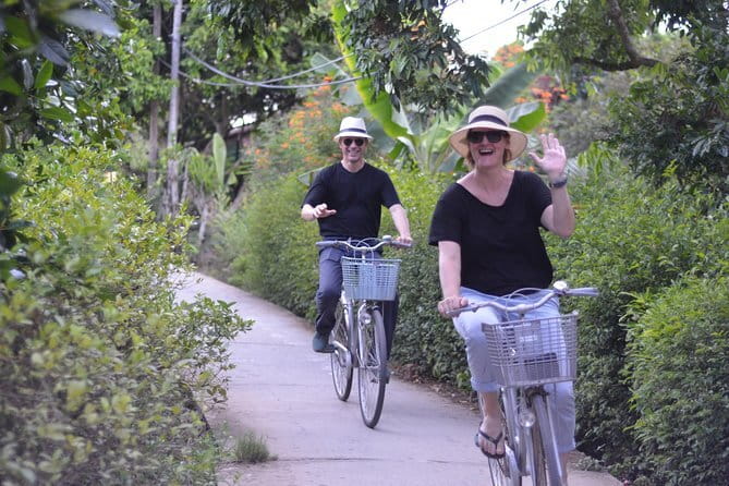 Private Mekong Delta tour to Cai Be – Tan Phong island full day - Binh Hoa Phuoc garden lunch and the elephant eared fish moment