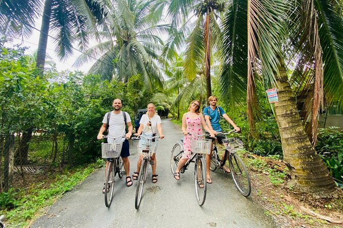 Private Sai Gon "Foodie" By Night Motorbike Tour - A Night Ride That Turns Street Food Into a Map