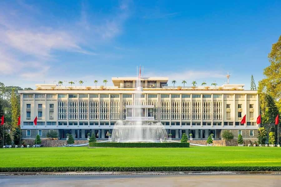 Private Saigon Highlights Tour by Car – Flexible Half Day - Stop 3: War Remnants Museum and the Human Side