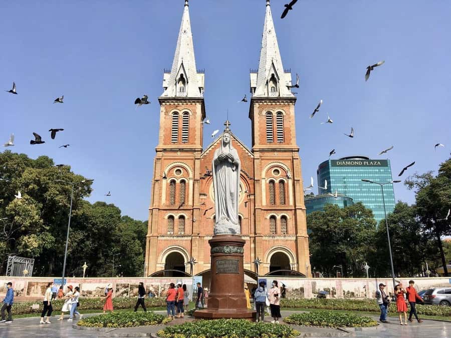 Private Saigon Highlights Tour by Car – Flexible Half Day - Stop 5: Ho Thi Ky Flower Market, Open 24 Hours