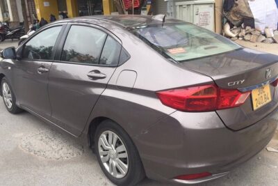 Private transfer Tan Son Nhat airport - Hotels in Ho Chi Minh - Finding the Driver: Column 10 Is the Magic Word