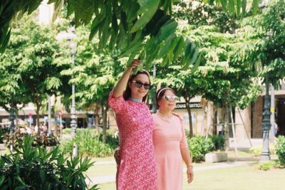 Professional Photo Services in Ho Chi Minh City & Vietnam - Meeting at Saigon Central Post Office: easy start, smart location