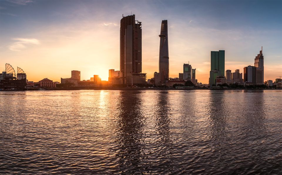 Romantic Sunset Cruise by Speedboat - Visiting the Mieu Noi floating temple on the Vam Thuat River