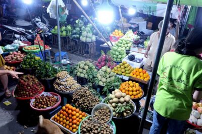 Saigon at Night Walking Street Food Tour - Stop 1: Ho Thi Ky Flower Market after dark (and why it’s more than pretty blooms)