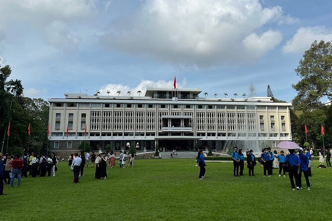 Saigon Highlights Full Day Tour - Notre Dame Cathedral and Central Post Office: French-era icons with easy walking between