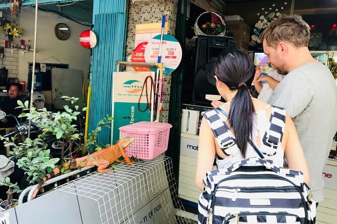 Saigon Local Sightseeing Free Walking Tour - Price and value: $5.92 plus a real expectation for tipping