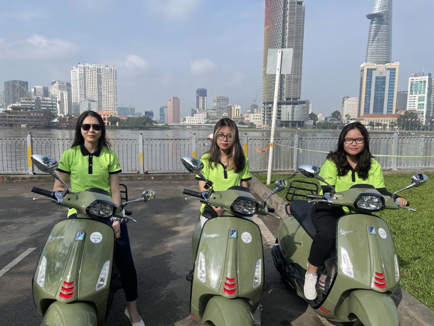 Saigon: Night Sightseeing And Street Food Tour By Vespa - Starting at 5:30: The Scooter Pickup and the First Meal Set the Tone