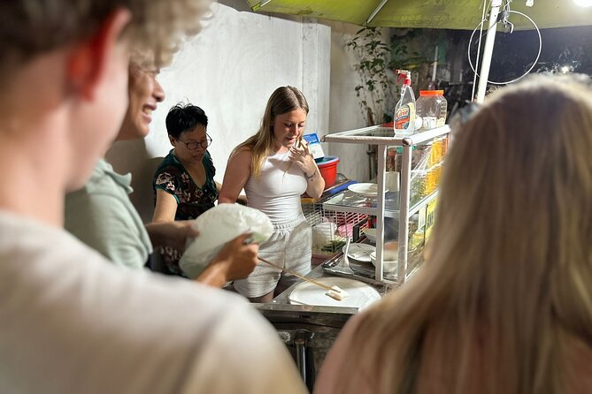 Saigon Night Walking Food Tour - 100% No Tourist - The 5:30 pm Start: A Simple Plan You Can Follow