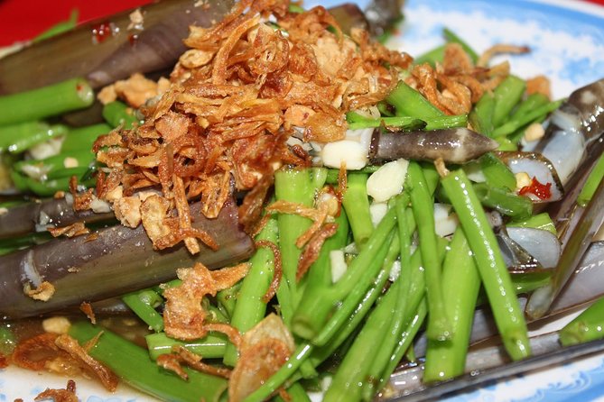 Saigon Street Food & Hidden Gems Tour: Live Like a Local - The motorbike ride: practical comfort in Saigon traffic