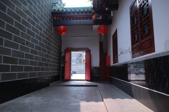 Saigoncholon - Cholon feels personal, not performative