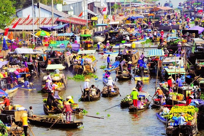 Song Xanh Sampan Mekong Delta Cruise 3 Days 2 Nights - Day 1: Cai Be Floating Market and countryside cycling