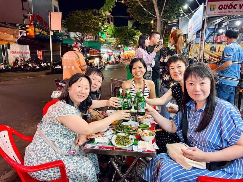 Street Food Walking Tour with a Cooking Instructor - What It Feels Like to Walk the Streets When Scooters Are Scary