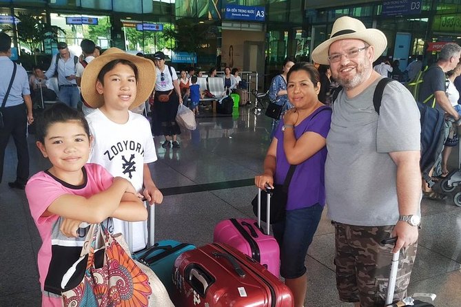 Tan Son Nhat International Airport Transfer - Meet-and-greet pickup at Tan Son Nhat: get your bearings fast