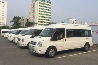(TOP) Private car: Ho Chi Minh Airport (SGN) from/to HCM center - Waiting time on departure: the “be ready” rule
