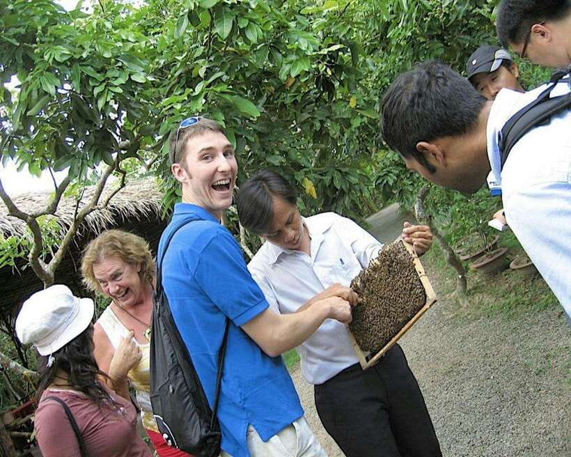 Top Site Must See Bestseller Mekong Delta Full-Day Discovery - The village and coconut canal rowing: where you actually see daily life