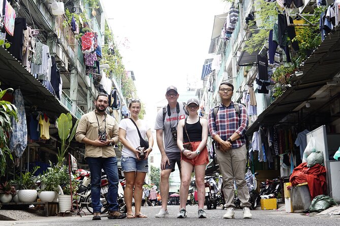 Using Medium Format film camera to discover Saigon - Picking Up a TLR Medium-Format Camera in District 1