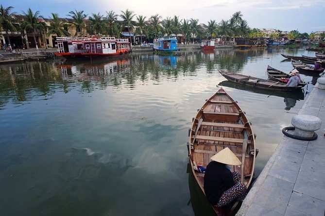 Vietnam Tour from the South to the North in 10 Days 9 Nights - Hanoi Old Citadel area: Temple of Literature and a half-day that works