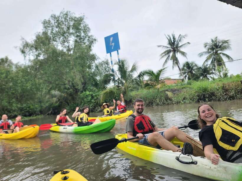 VIP NEW Tour 1Day Cu Chi Tunnels and Kayak Adventure Mekong - Meeting an English guide (and learning fast)