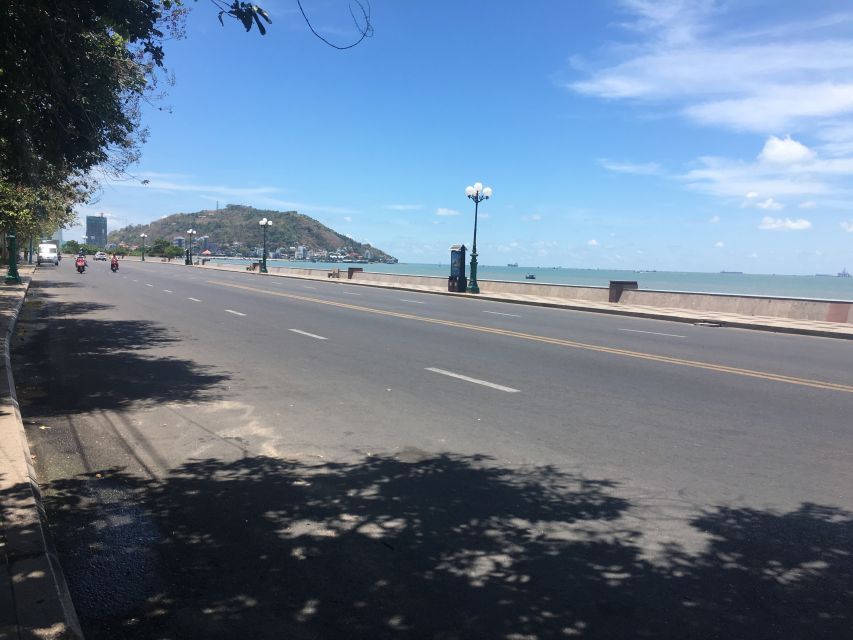 Vung Tau Beach Private Day-Tour - 847 steps to Jesus Christ: how to handle the climb and the views
